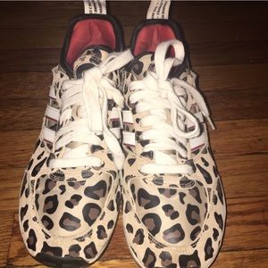 VINTAGE* Adidas Women’s Sz 9 Leopard Sneaker
